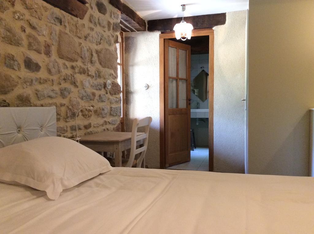 Domaine De Noyer Bed & Breakfast Saint-Christophe-en-Brionnais Стая снимка